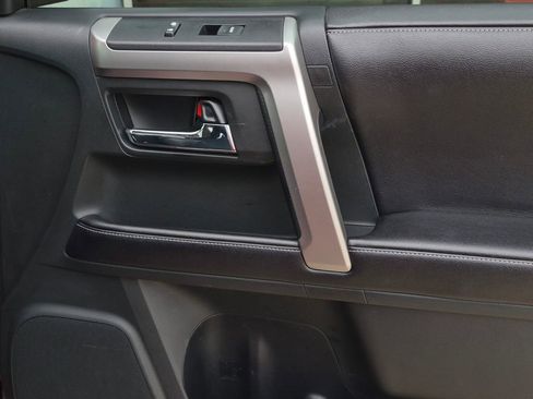 Used 2016 Toyota 4Runner Limited image 28