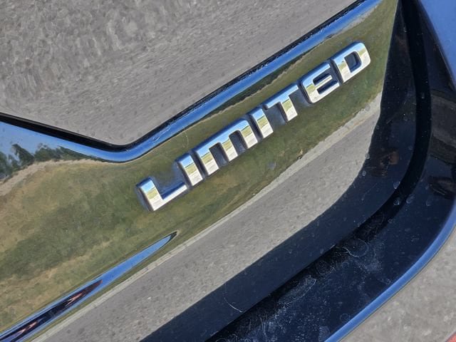 Used 2022 Jeep Grand Cherokee Limited AWD/4WD image 12