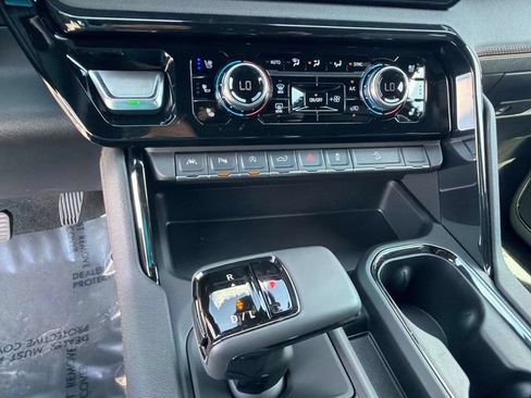 New 2026 GMC Sierra 1500 AT4 w/ AT4 Premium Package AWD/4WD image 24
