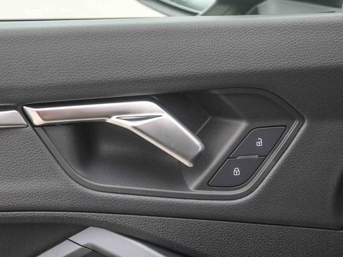 New 2025 Audi Q3 2.0T Premium image 31