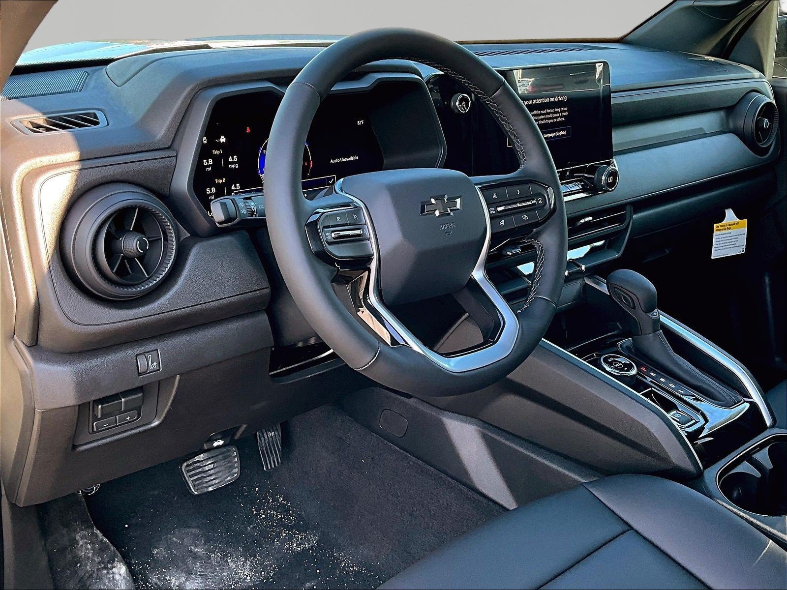 New 2026 Chevrolet Colorado Trail Boss w/ Midnight Edition AWD/4WD image 15