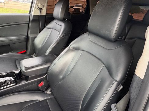 Used 2023 Kia Sportage EX FWD image 13