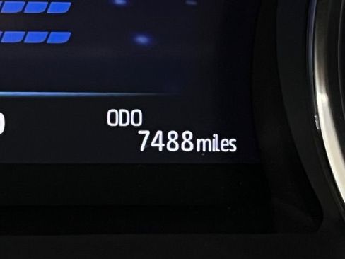 Used 2020 Toyota Camry XLE w/ Sunroof Package FWD image 21