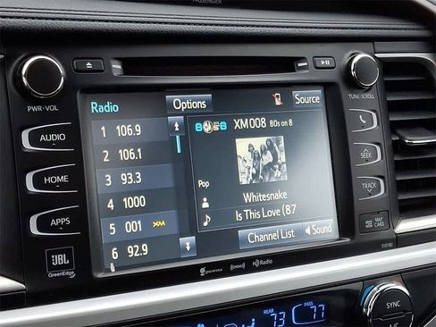 Used 2017 Toyota Highlander Limited Platinum image 19