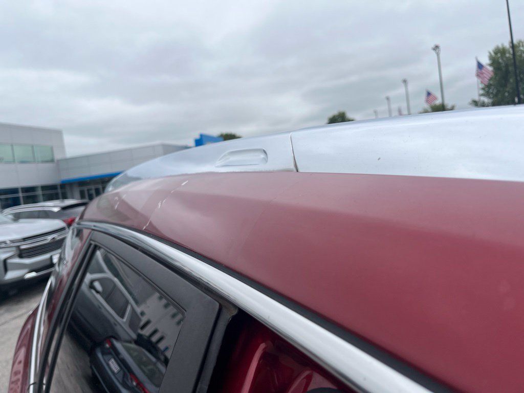 Used 2010 Buick Enclave CXL FWD image 16
