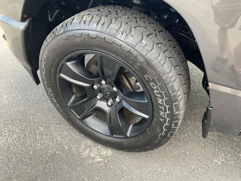 Used 2022 RAM 1500 Big Horn AWD/4WD image 9