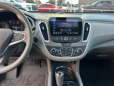 Certified 2020 Chevrolet Malibu LT image 21