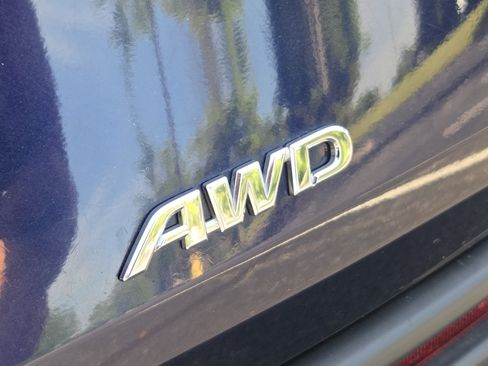 Used 2024 Toyota Sienna LE AWD/4WD image 14