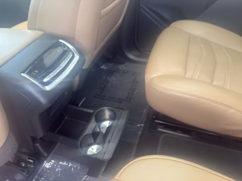 Used 2022 Cadillac XT6 Sport image 14