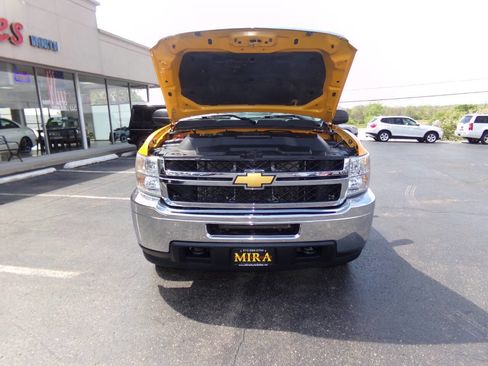 Used 2013 Chevrolet Silverado 2500 W/T AWD/4WD image 30