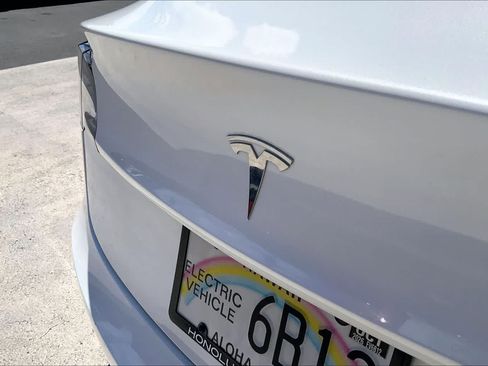 Used 2023 Tesla Model 3 Standard Range RWD image 7