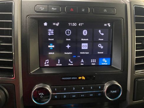 Used 2019 Ford Expedition XLT w/ Equipment Group 202A image 11