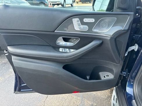 Used 2022 Mercedes-Benz GLS 450 4MATIC image 8