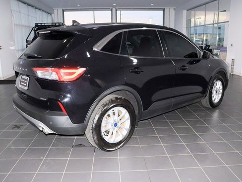 Used 2022 Ford Escape SE image 5