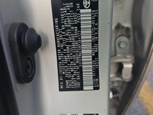 Used 2022 Toyota Corolla LE FWD image 14