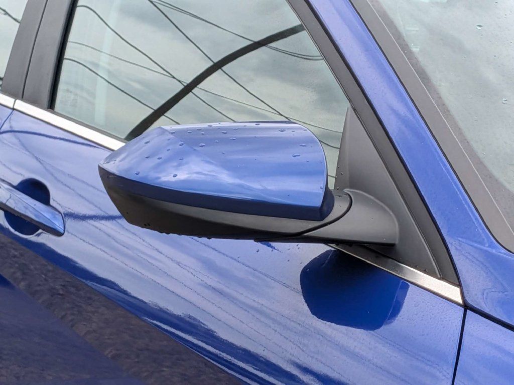 Certified 2025 Hyundai Elantra SEL FWD image 14