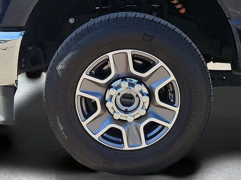 Used 2025 Ford F250 XLT AWD/4WD image 10