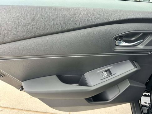 Used 2025 Honda Accord Sport image 21