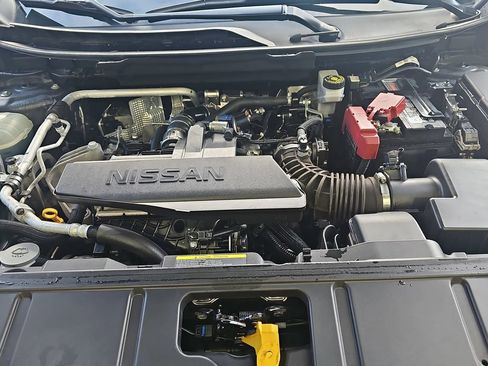Used 2024 Nissan Rogue S AWD/4WD image 27