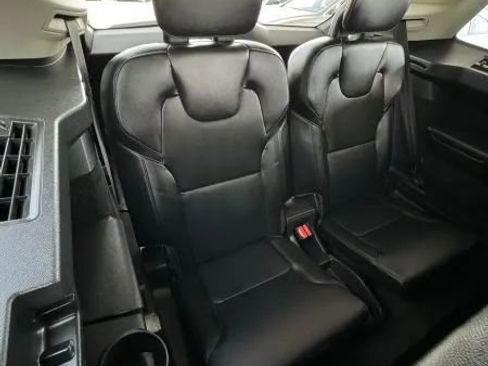 Used 2019 Volvo XC90 T5 Momentum w/ Multimedia Package image 20