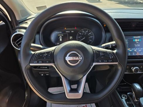 Used 2024 Nissan Kicks SV FWD image 32