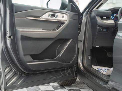 New 2026 Ford Explorer Active AWD/4WD image 40