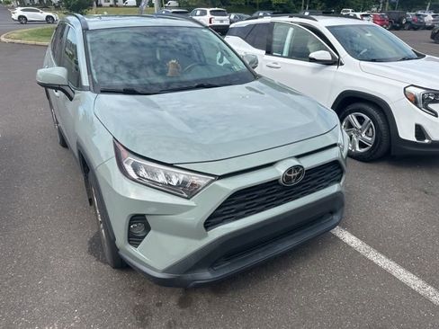 Used 2021 Toyota RAV4 XLE Premium AWD/4WD image 17