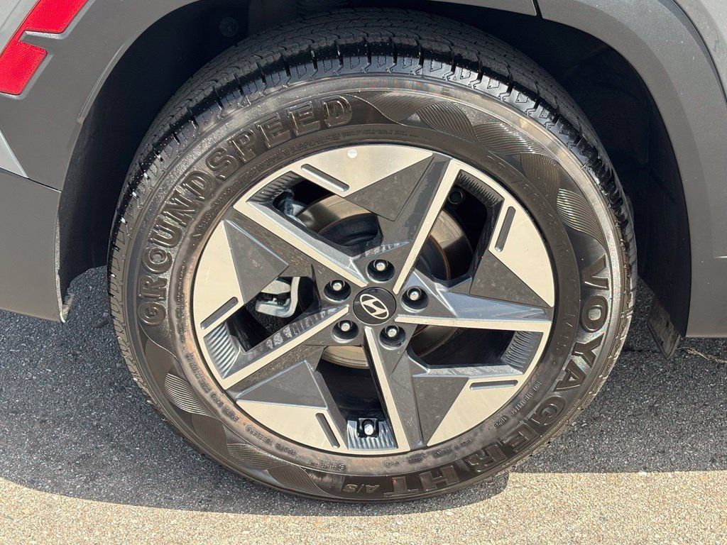 Used 2025 Hyundai Tucson SEL FWD image 28