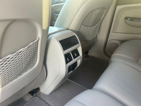 Used 2015 Cadillac SRX Luxury w/ Driver Awareness Package image 10