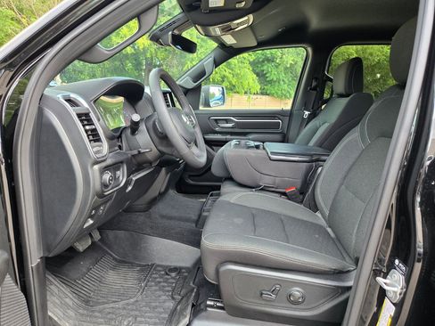 Used 2026 RAM 1500 Lone Star AWD/4WD image 9