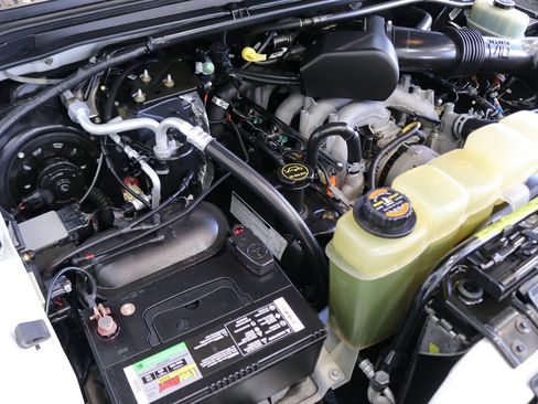 Used 2001 Ford F350 Lariat image 40