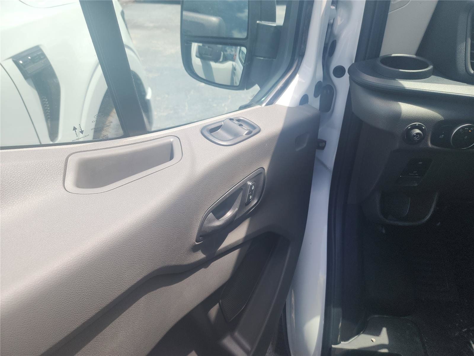 New 2026 Ford Transit 150 Low Roof w/ Load Area Protection Package RWD image 10