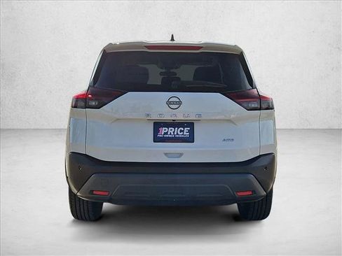 Used 2023 Nissan Rogue S AWD/4WD image 7