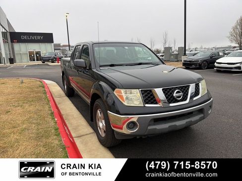 Used 2008 Nissan Frontier SE w/ SE Value Truck Pkg image 2