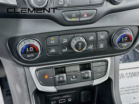 Used 2023 GMC Terrain SLT w/ Tech Package AWD/4WD image 22
