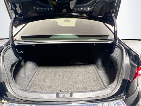 Used 2020 Volkswagen Jetta SE image 34