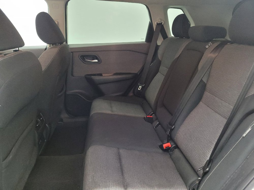 Used 2021 Nissan Rogue SV AWD/4WD image 18