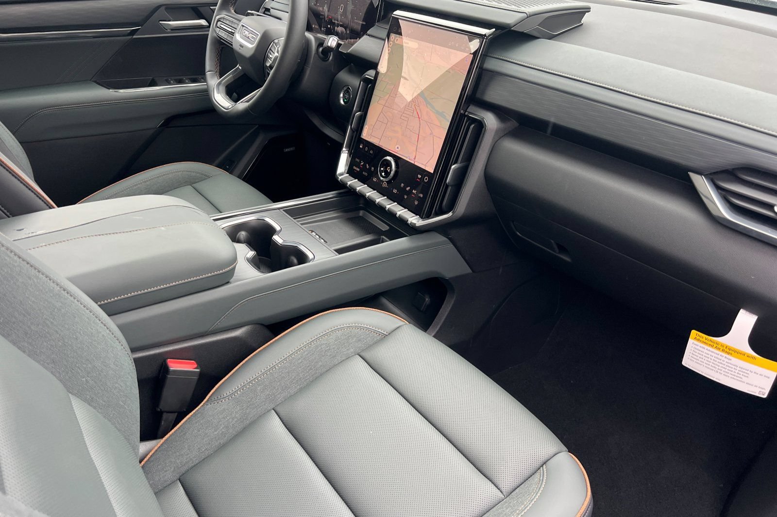 New 2026 GMC Acadia AT4 w/ Luxury Package AWD/4WD image 14