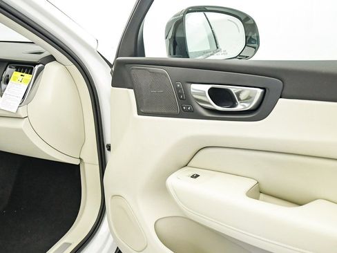 New 2026 Volvo XC60 T8 Ultra w/ Protection Package Premier AWD/4WD image 19