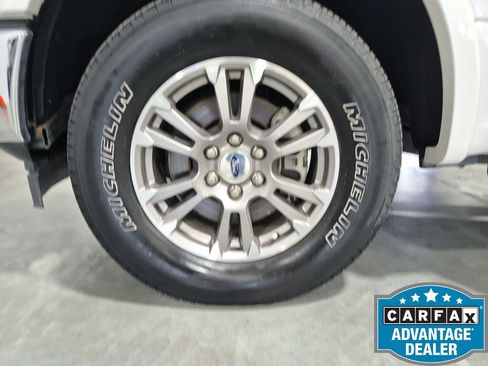 Used 2019 Ford F150 Lariat w/ Equipment Group 501A Mid AWD/4WD image 32