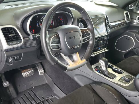 Used 2021 Jeep Grand Cherokee SRT image 20