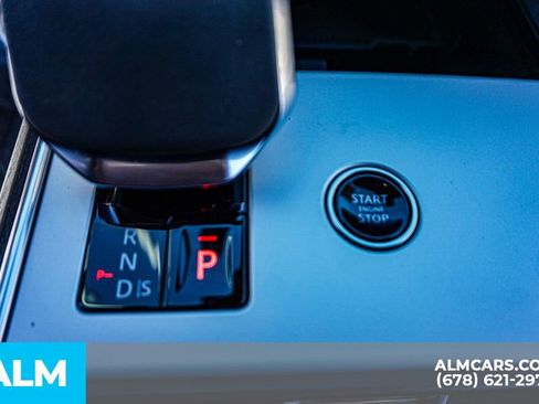 Used 2024 Land Rover Range Rover SE image 40