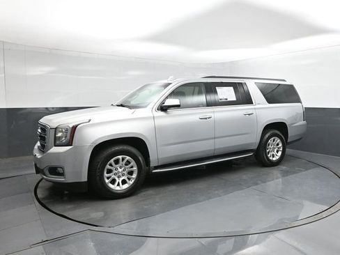 Used 2019 GMC Yukon XL SLT w/ Open Road Package AWD/4WD image 1