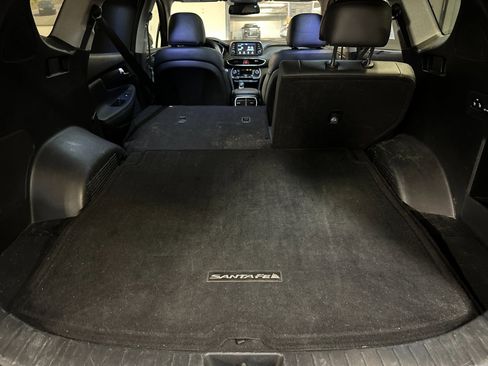 Used 2019 Hyundai Santa Fe Limited image 14