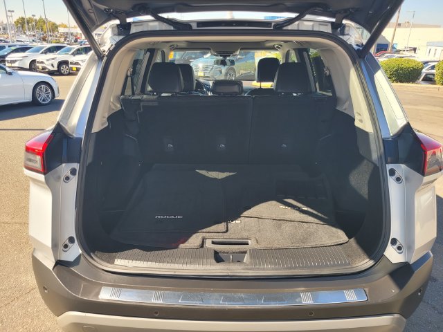 Used 2023 Nissan Rogue SV w/ SV Premium Package AWD/4WD image 11