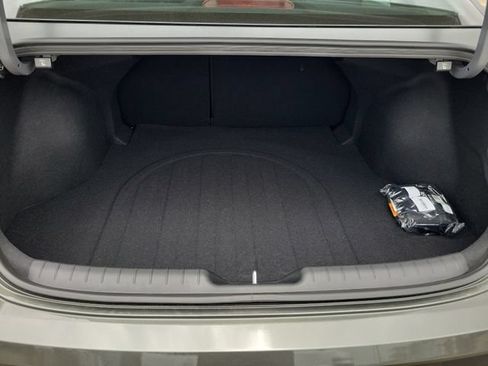 New 2026 Hyundai Elantra SEL Sport FWD image 28
