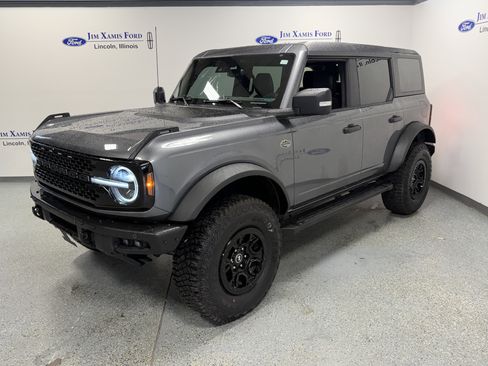 Used 2023 Ford Bronco Wildtrak AWD/4WD image 3