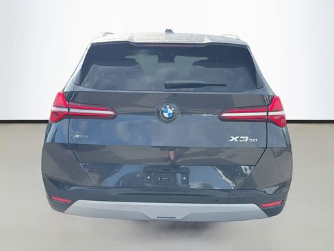 Used 2025 BMW X3 xDrive30i w/ Premium Package image 5