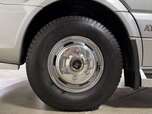 Used 2018 Mercedes-Benz Sprinter 3500 image 43