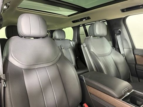 Used 2024 Land Rover Range Rover SE AWD/4WD image 32